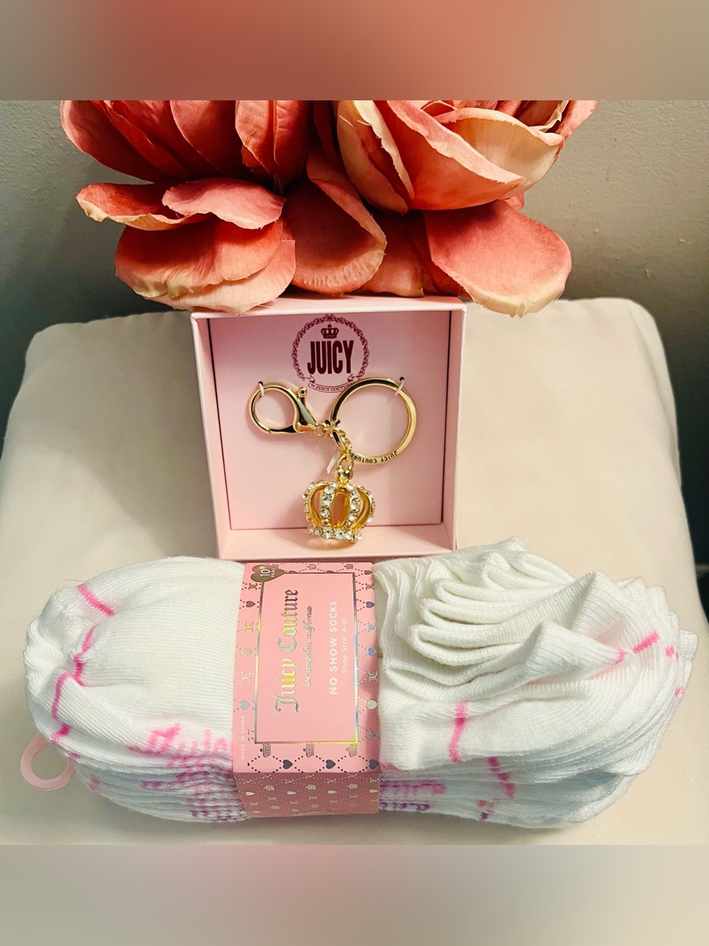 Juicy Couture Gold Crown Keychain & 10-Pack Juicy Couture Footies. SZ. 4-10. NWT